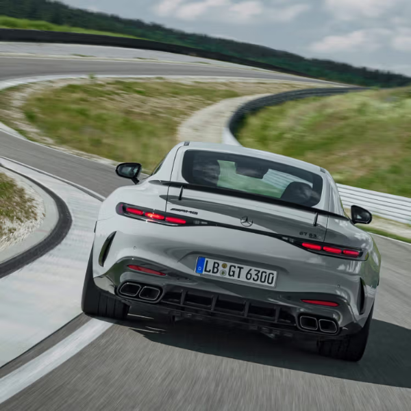 Ron Vega Mercedes-AMG GT